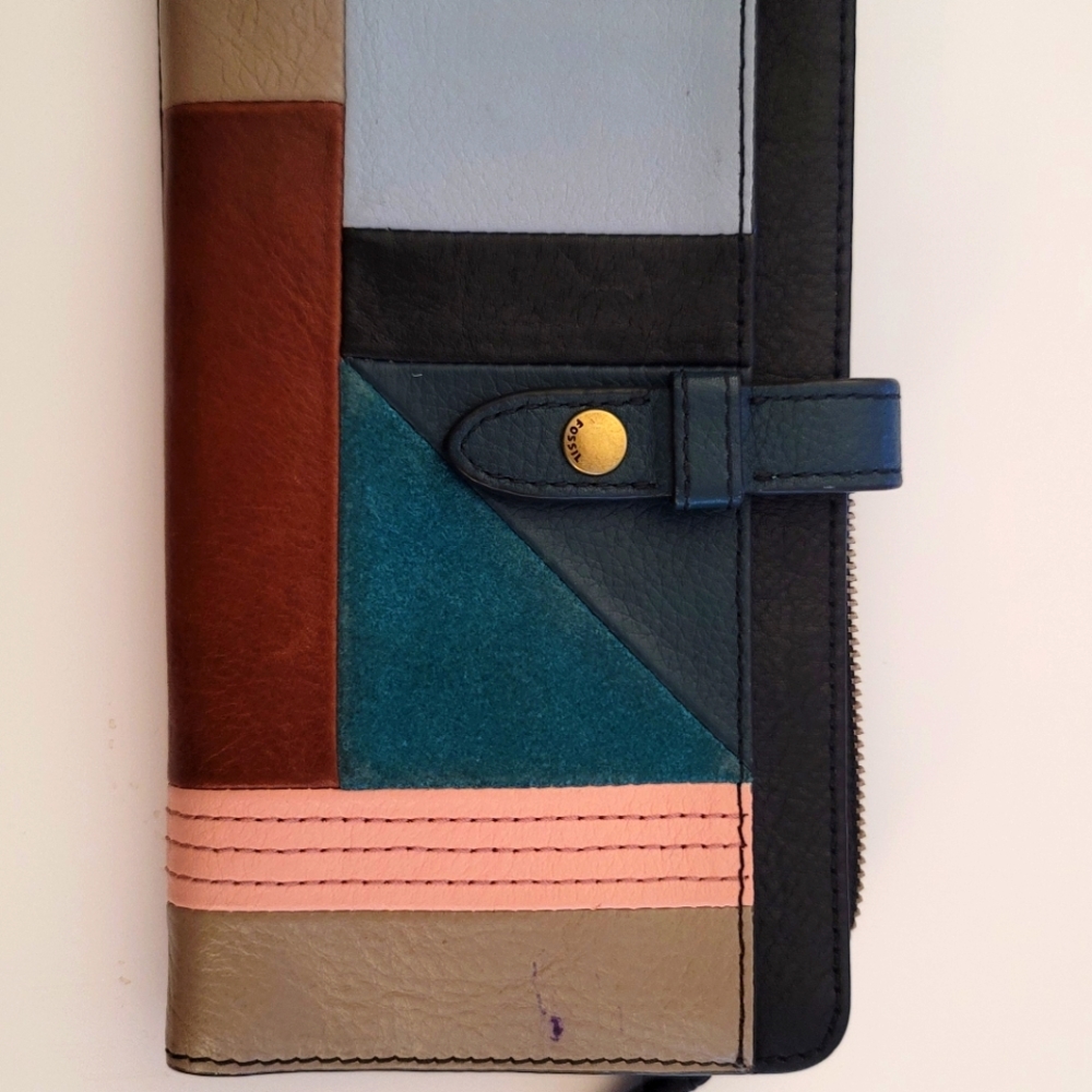 Fossil Wallet - image 1